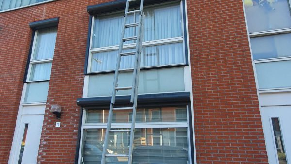 Traditionele glasbewassing